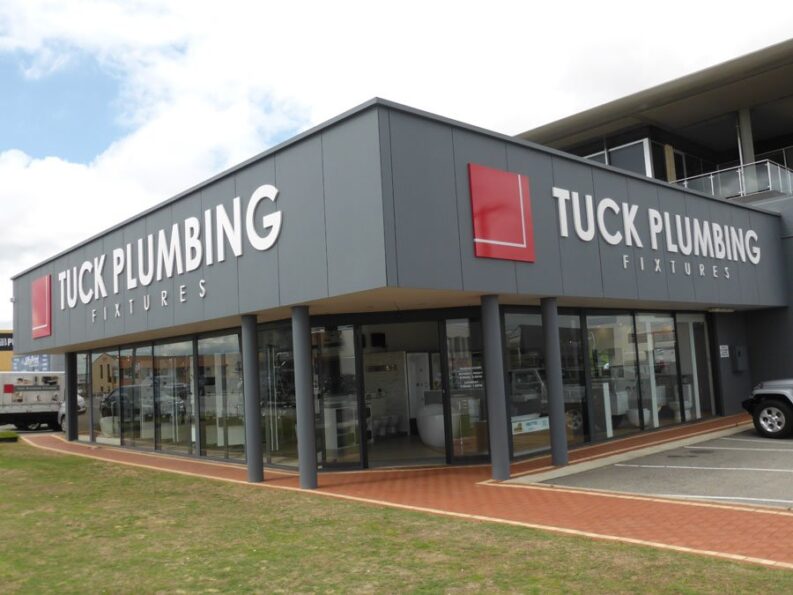 P1040846 Archival image from Tuck Plumbing Fixtures