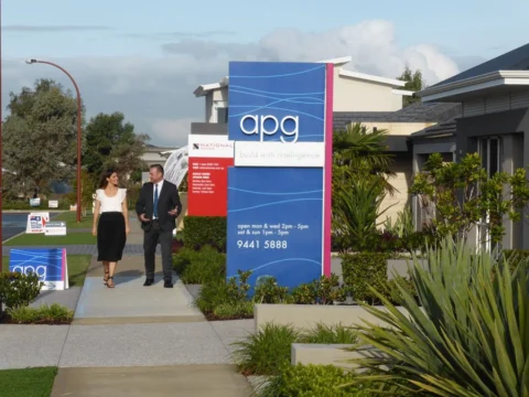 P1050771 Archival image from Master Builders WA – Home Group WA