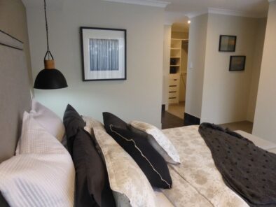 P1060022 Archival image from Aveling Homes – Skinnies
