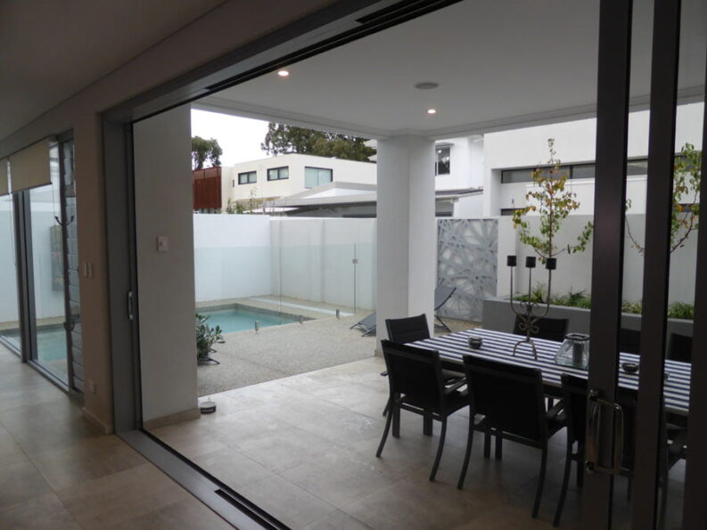 Archival image from Devrite – Homes of Distinction
