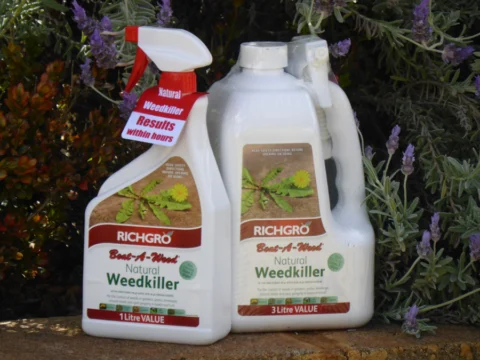 p1070787 Archival image from Richgro – Beat-A-Weed Natural Weedkiller