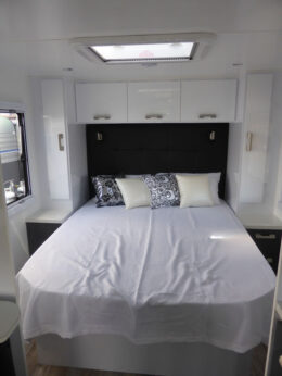 p1080142 Archival image from Caravans WA