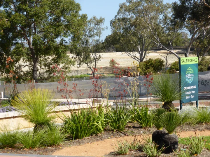 P1090292 Archival image from Rosehill Waters