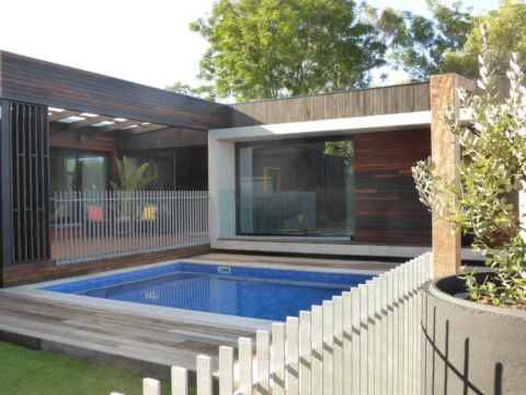P1090913 Archival image from Element Builders