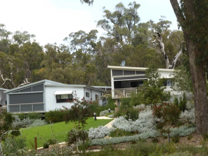 P1100676 Archival image from National Lifestyle Village – Tuart Lakes