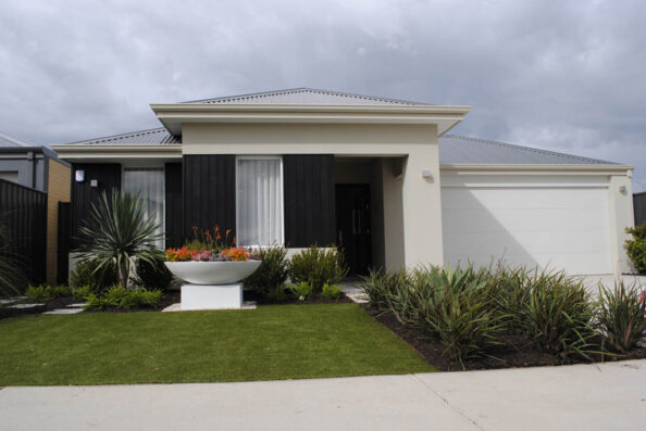 _DSC0086 Archival image from Domain by Plunkett