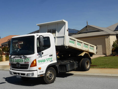 P1110971 Archival image from Slab & Garden City – Topdressing