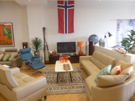 P1120889 Archival image from EasyLiving Furniture and Interiors