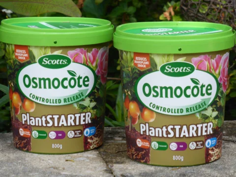 P1120946 Archival image from Scott’s Australia – Osmocote Controlled Release Plant Starter