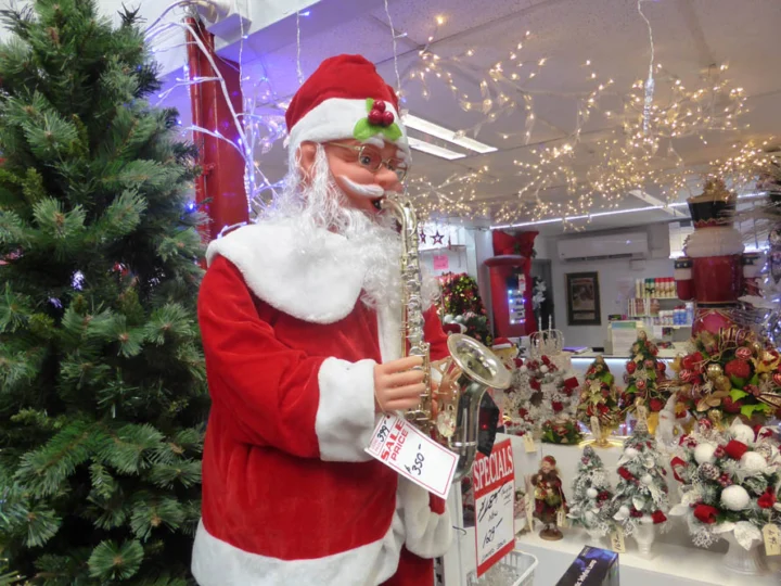 Archival image from Mr Christmas ‘B’