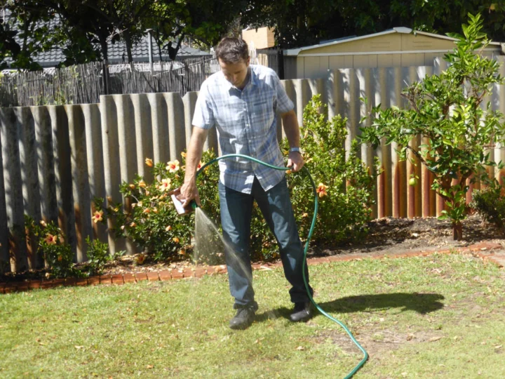 P1130490 Archival image from Seasol – Super Soil Wetter with Seasol