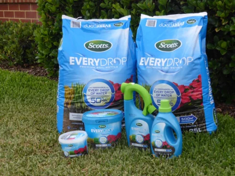 P1130889 Archival image from Scott’s Australia – Everydrop Premium Soil Wetter