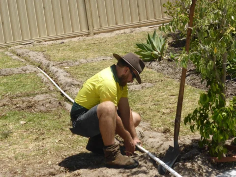 P1130947 Archival image from Jim’s Mowing – Reticulation Install