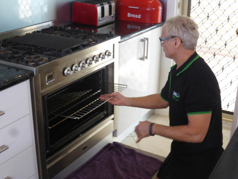 P1140290 Archival image from Ovenu – Oven Cleaning & Detailing Services