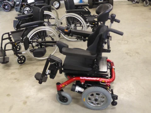 P1140991 Archival image from Out & About Healthcare – Heartway Paediatric Wheelchair
