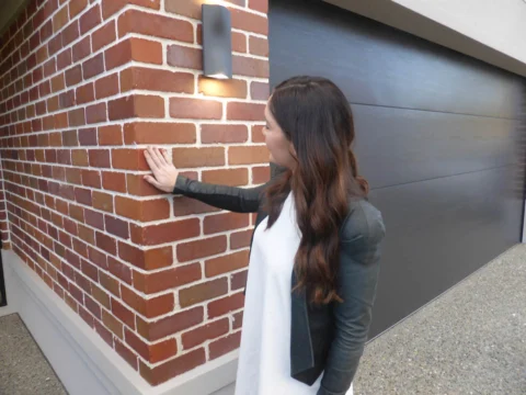 P1150443 Archival image from Midland Brick – Subiaco Red Brick- Silverbirch Brick – Promenade Granite Pavers