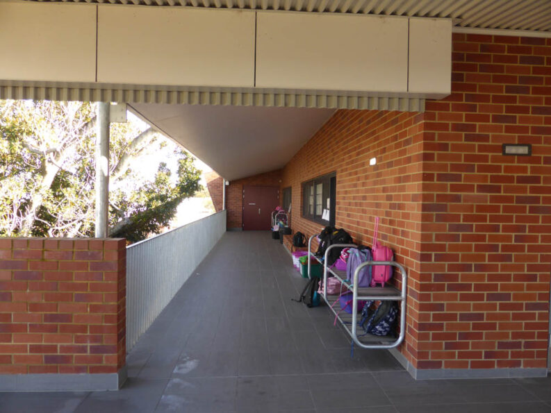 P1150585 Archival image from Midland Brick – Burnished Red, Heritage Red and Kalbarri