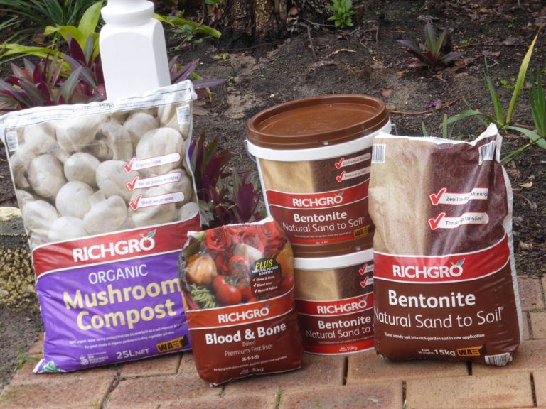 Richgro Bentonite – Natural Sand to Soil – Organic Mushroom Compost