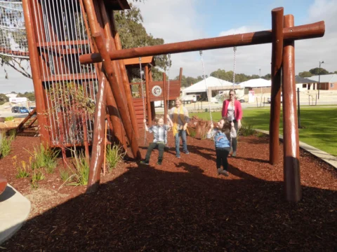 P1160429 Archival image from Rosehill Waters – Noah’s Playground