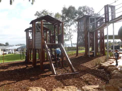 P1160431 Archival image from Rosehill Waters – Noah’s Playground