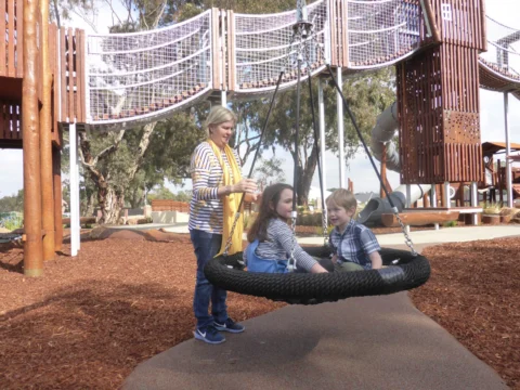 P1160433 Archival image from Rosehill Waters – Noah’s Playground