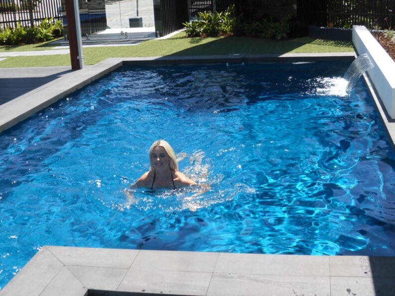 P1160895 Archival image from Barrier Reef Pools
