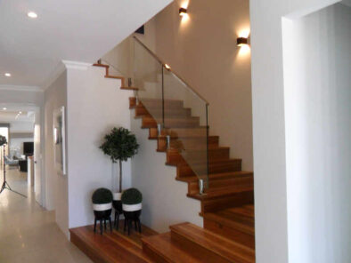n7a needs cropping light Archival image from Master Builders WA