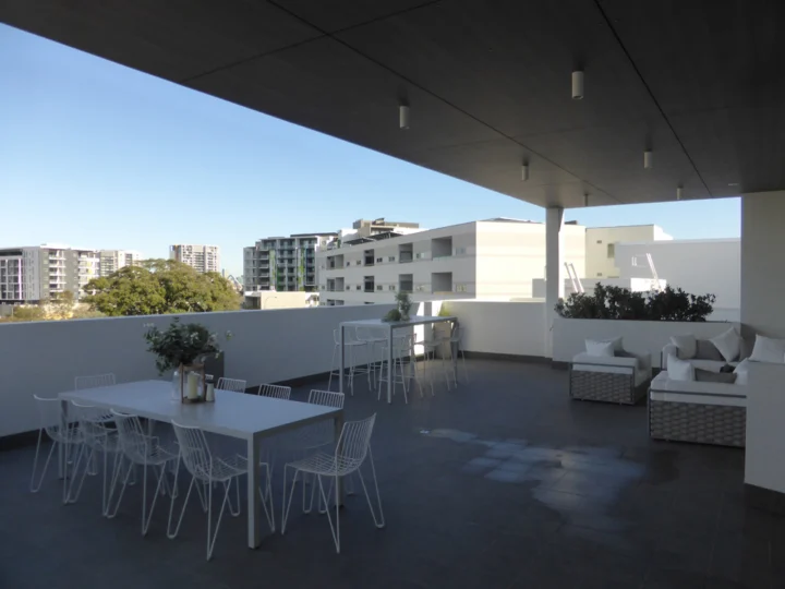 P1180498 Archival image from The Residences – Tribeca North by BGC Development