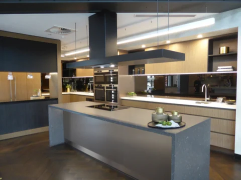 P1180590 Archival image from Master Builders WA – Summit Group
