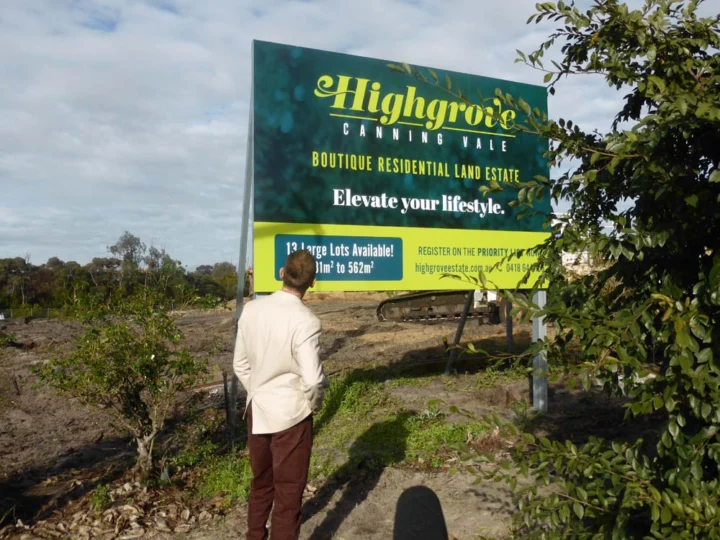 P1190229 Archival image from Highgrove Boutique Land Estate #1
