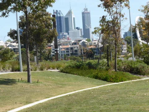 P1200039 Archival image from Scott’s Australia – Lawn Builder Range
