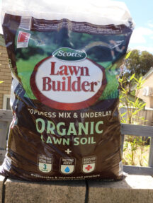 P1200215 Archival image from Scott’s Australia – Lawn Builder
