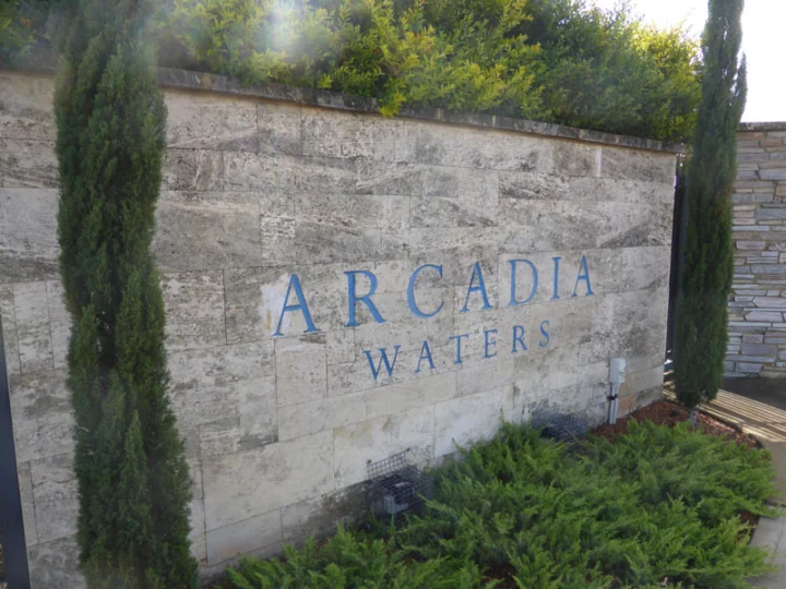 P1200732 Archival image from Arcadia Waters – Maddington