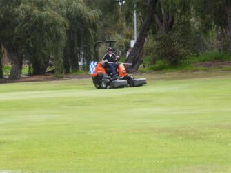 P1220131 Archival image from Scott’s Australia – Lawn Builder + Wetting Agent