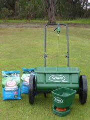 P1220149 Archival image from Scott’s Australia – Lawn Builder + Wetting Agent
