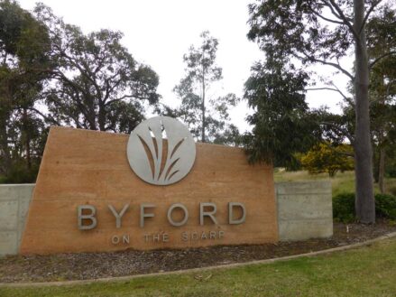 P1220290 Archival image from Byford on The Scarp
