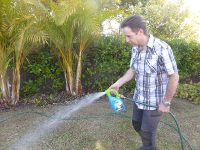 P1220592 Archival image from Scotts Australia – Lawn Builder with Wetting Agent and Everydrop