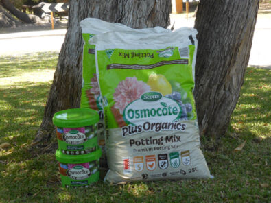 P1230421 Archival image from Evergreen Garden Care – Osmocote Organics