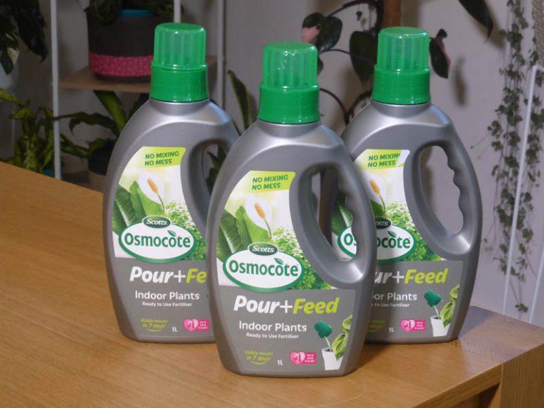 Scott’s Australia – ‘Osmocote’ Pour N Feed