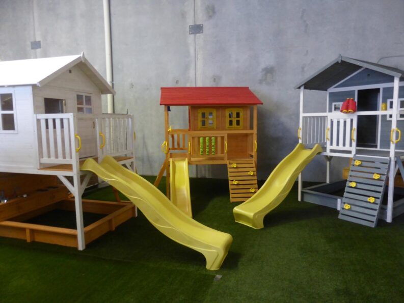 P1230786 Archival image from Kidzshack Cubby Houses No2