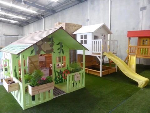 P1230787 Archival image from Kidzshack Cubby Houses No2