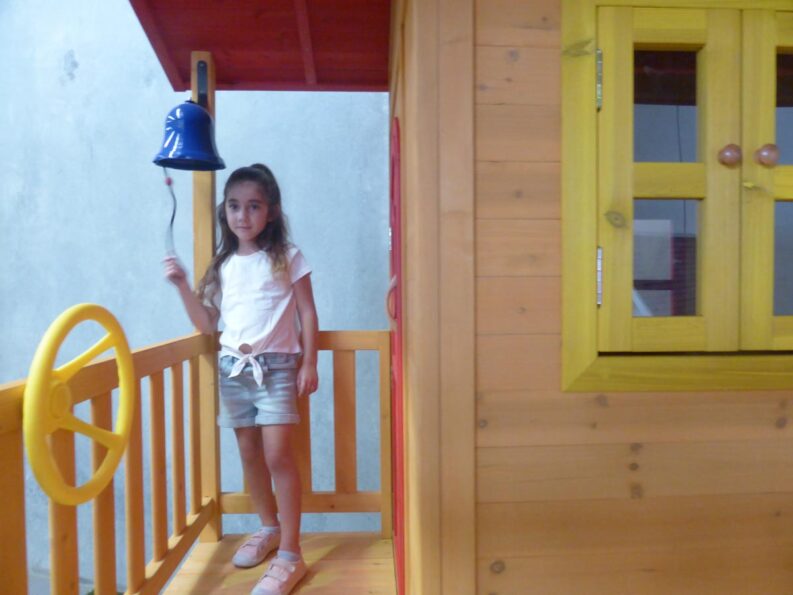 P1230810 Archival image from Kidzshack Cubby Houses No2