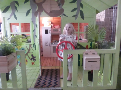 P1230814 Archival image from Kidzshack Cubby Houses No2