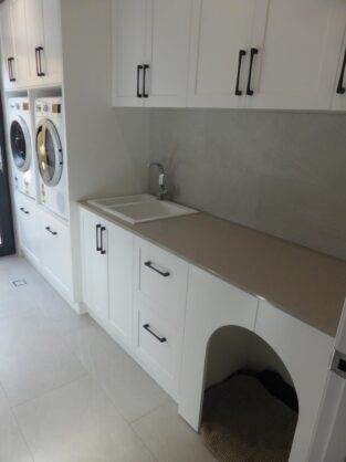 P1240093 Archival image from Lime Kitchens No1