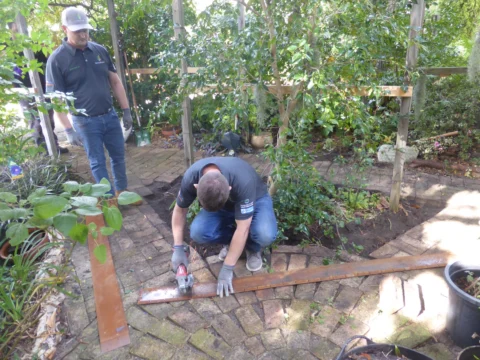 P1240314 Archival image from StrataGreen – Straightcurve Flexiline Edging