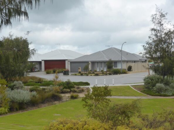 P1240880 Archival image from Urban Development Institute of Australia – Western Australia (3A)