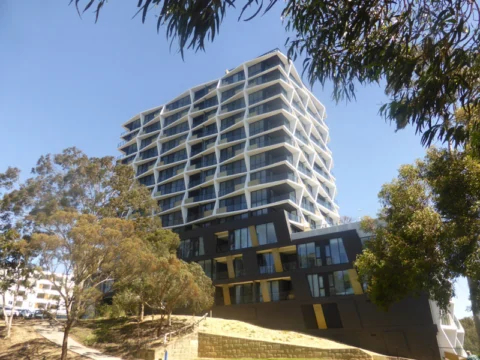 P1250685 Archival image from Parallel Riverside Apartments ‘B’