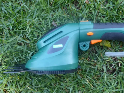P1250754 Archival image from Wizard Tools – Garden Products – available through Red Dot HOME Midland.