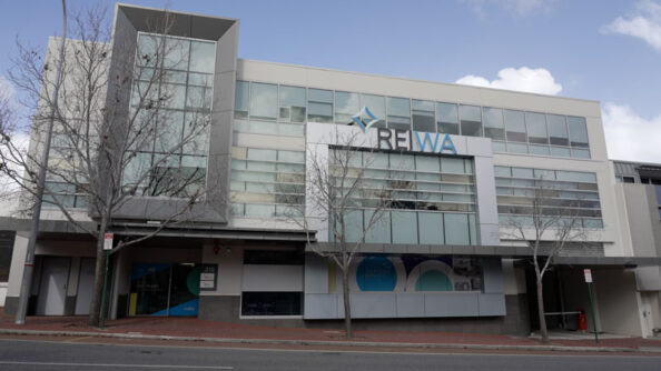 HIWA-E14-31-Photos-8 Archival image from The Agency – Market Update
