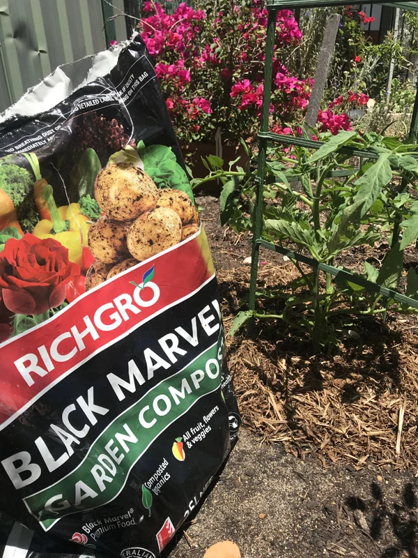 RICHGRO – Black Marvel Compost, Blood and Bone Based Fertilizer and Manures